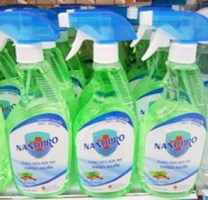 Nước rửa tay kháng khuẩn NANOPRO màu xanh 500ml
